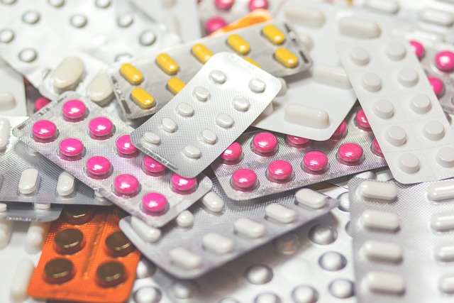 medication - effect - side effect - blood test - specialist - mental crisis - stress - ‘Do I perhaps need medication?’ - ‘May I need medication?’ - depression - anxiety - obsession - schizophrenia - bipolar - serotonin - crisis - psychological therapy - psychiatry - free initial session